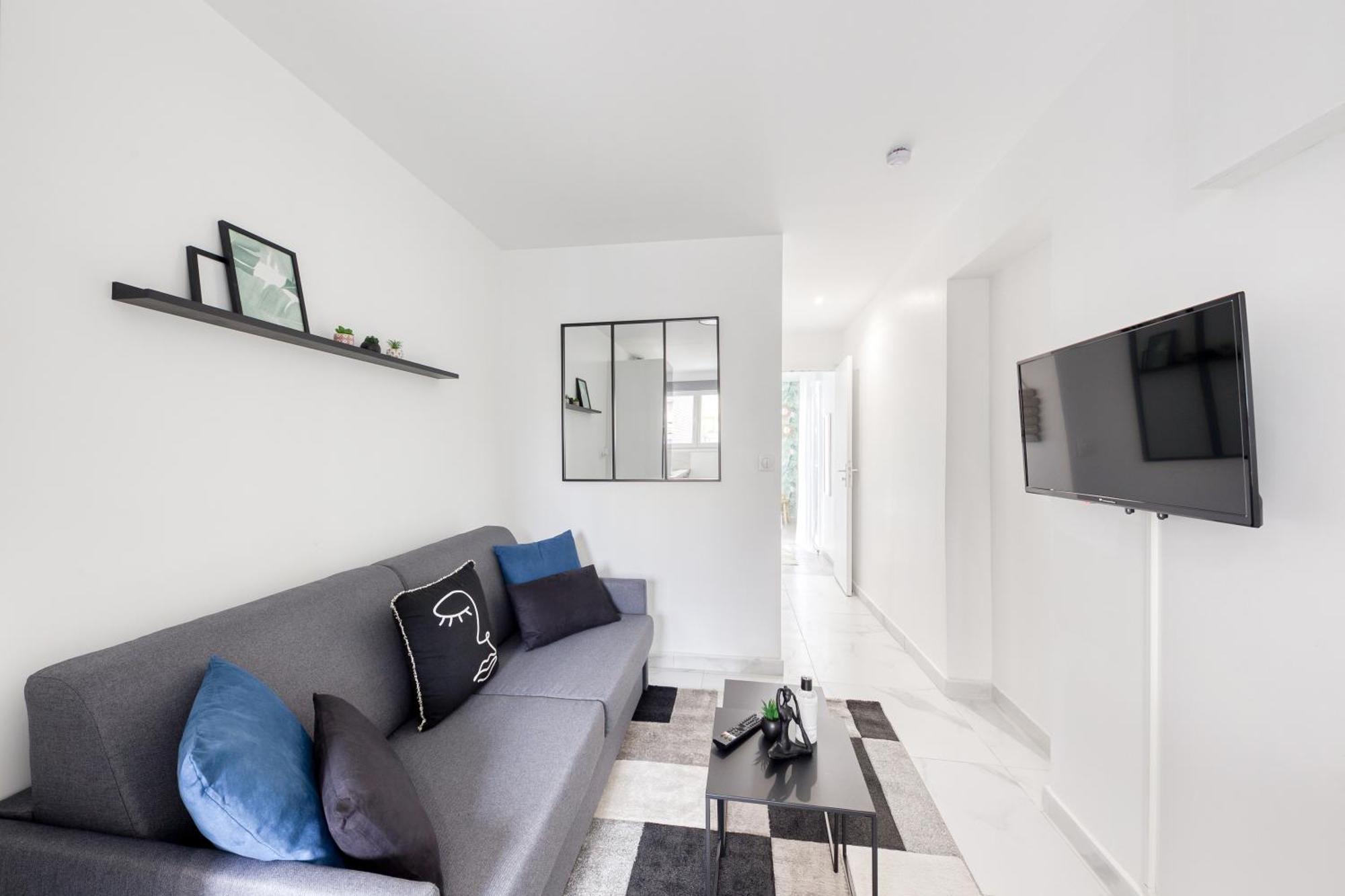 Appartement - 4 Personnes - Parking Prive - Metro 7 - Rer B La Courneuve Eksteriør billede