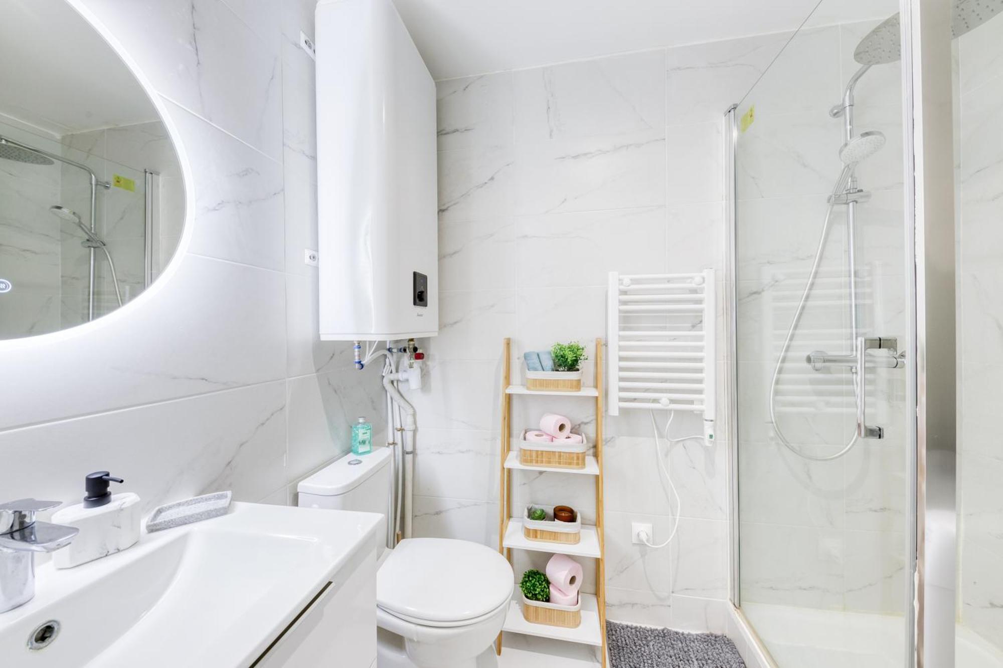 Appartement - 4 Personnes - Parking Prive - Metro 7 - Rer B La Courneuve Eksteriør billede